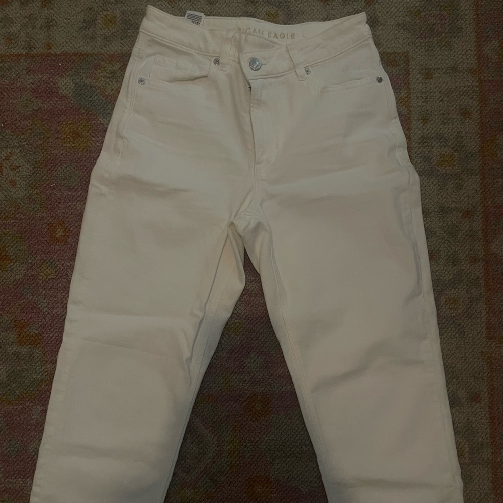 American Eagle Outfitters Women’s white jeans.